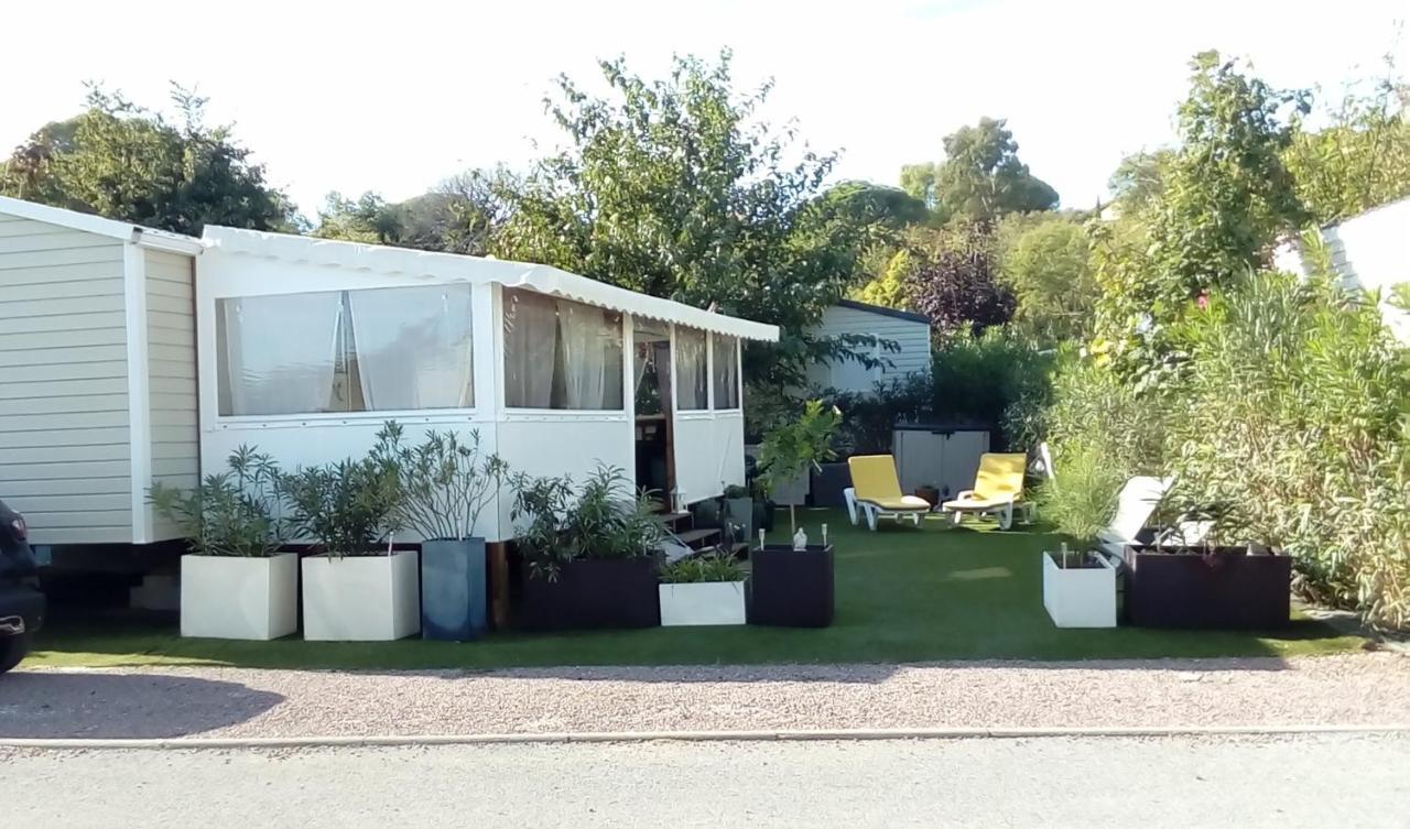 Camping Le Montourey Azur 78 Hotel Fréjus Екстериор снимка