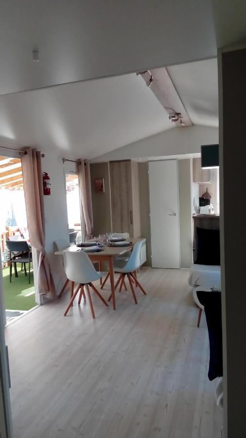 Camping Le Montourey Azur 78 Hotel Fréjus Екстериор снимка